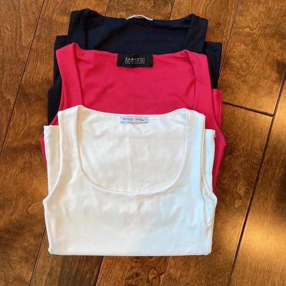 Zara Basics - Picture 2 of 3